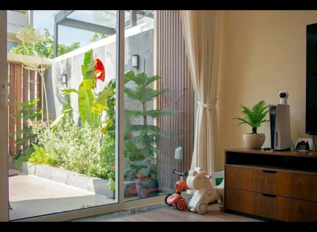 Дом · 3 спальни — Mỹ Gia An Khánh Gói 7, аренда квартиры SUNVIET