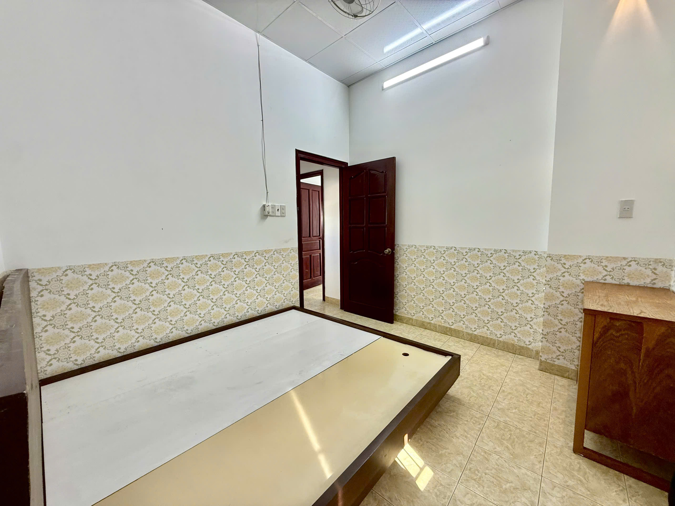 Дом · 4 спальни — Phương Sài, аренда квартиры SUNVIET