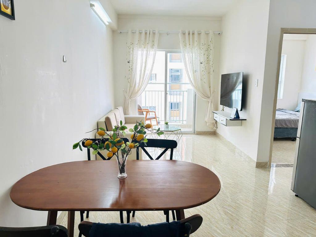 Квартира · 2 спальни — Hoàng Quân Building, Vĩnh Hải, аренда квартиры SUNVIET