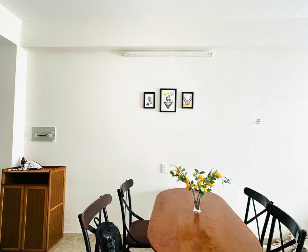 Квартира · 2 спальни — Hoàng Quân Building, Vĩnh Hải, аренда квартиры SUNVIET