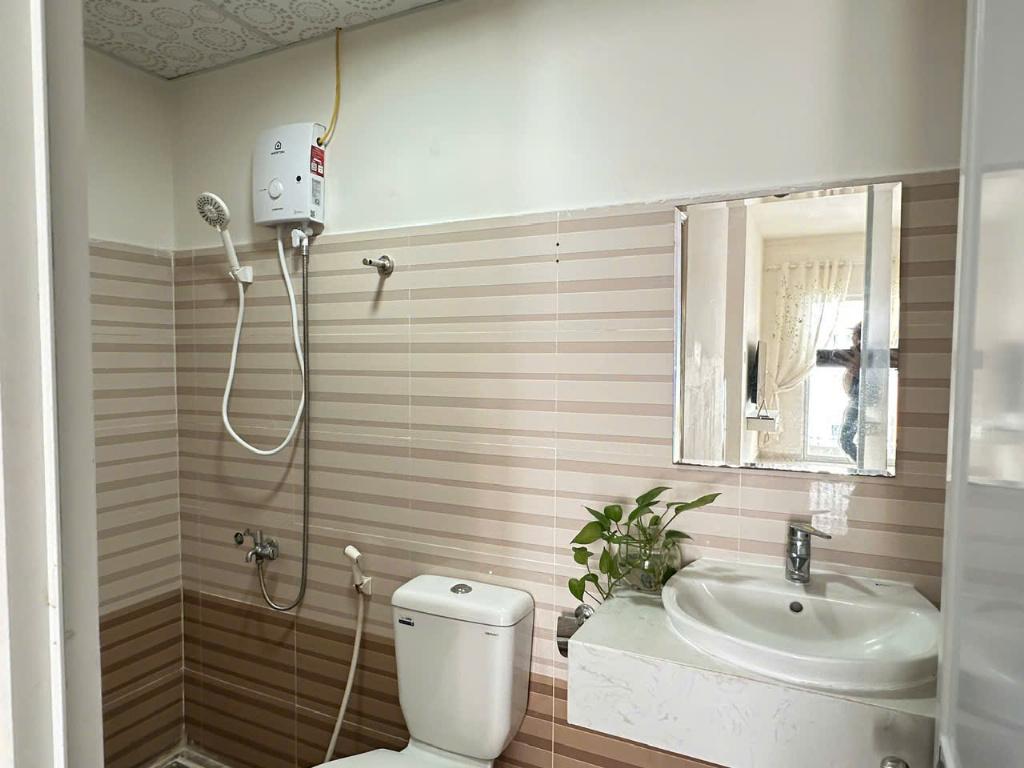 Квартира · 2 спальни — Hoàng Quân Building, Vĩnh Hải, аренда квартиры SUNVIET