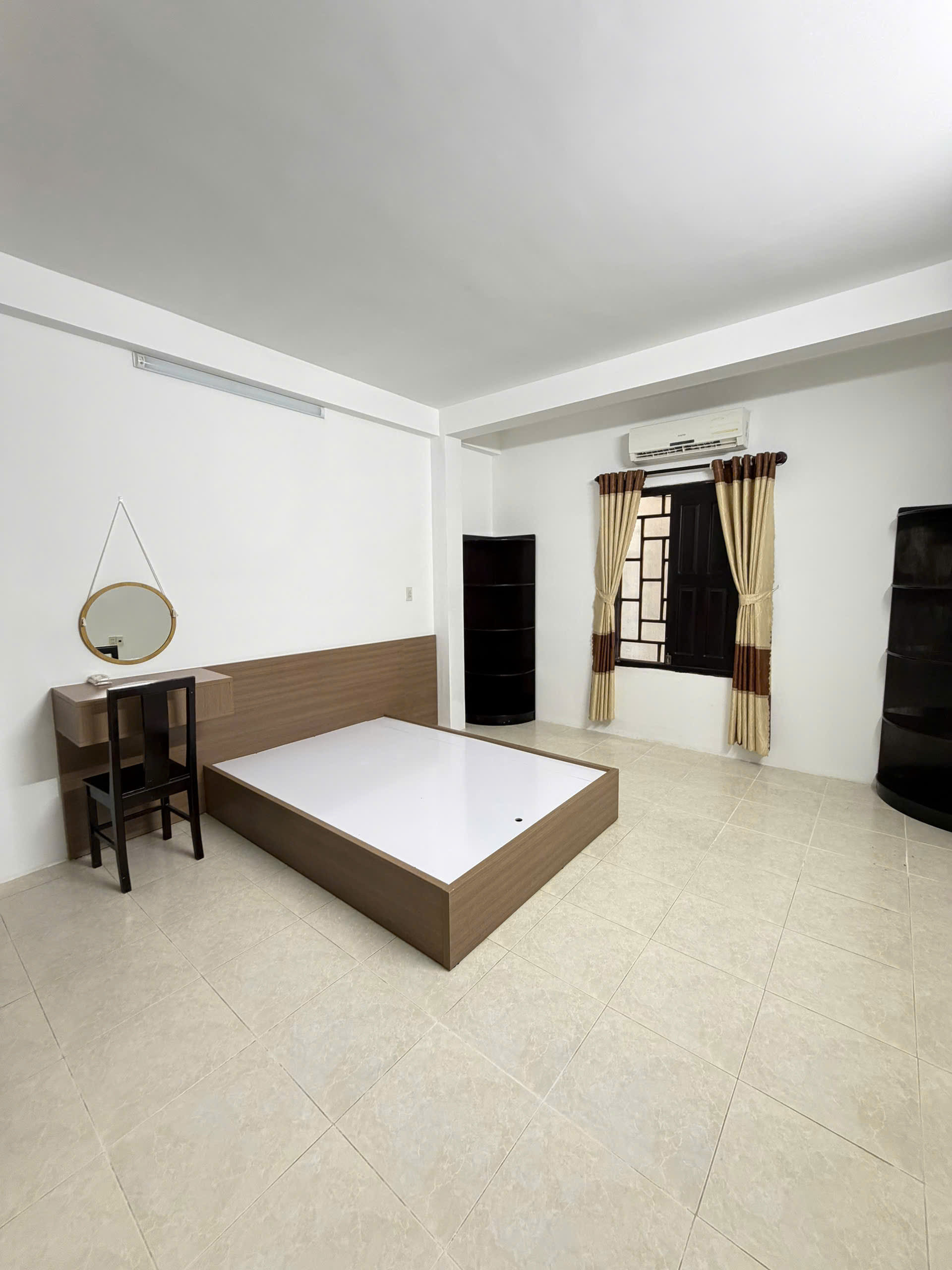 Дом · 4 спальни — Phạm Văn Đồng, Vĩnh Hòa, аренда квартиры SUNVIET